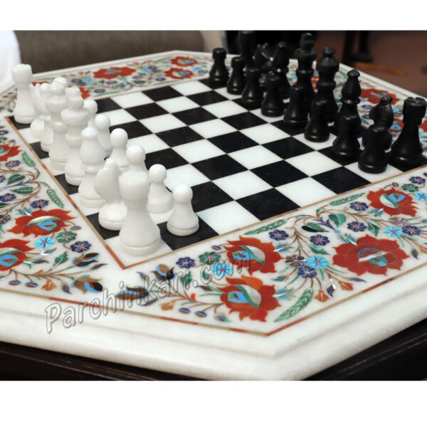 Red Carnelian Chess Board with Chess Pieces